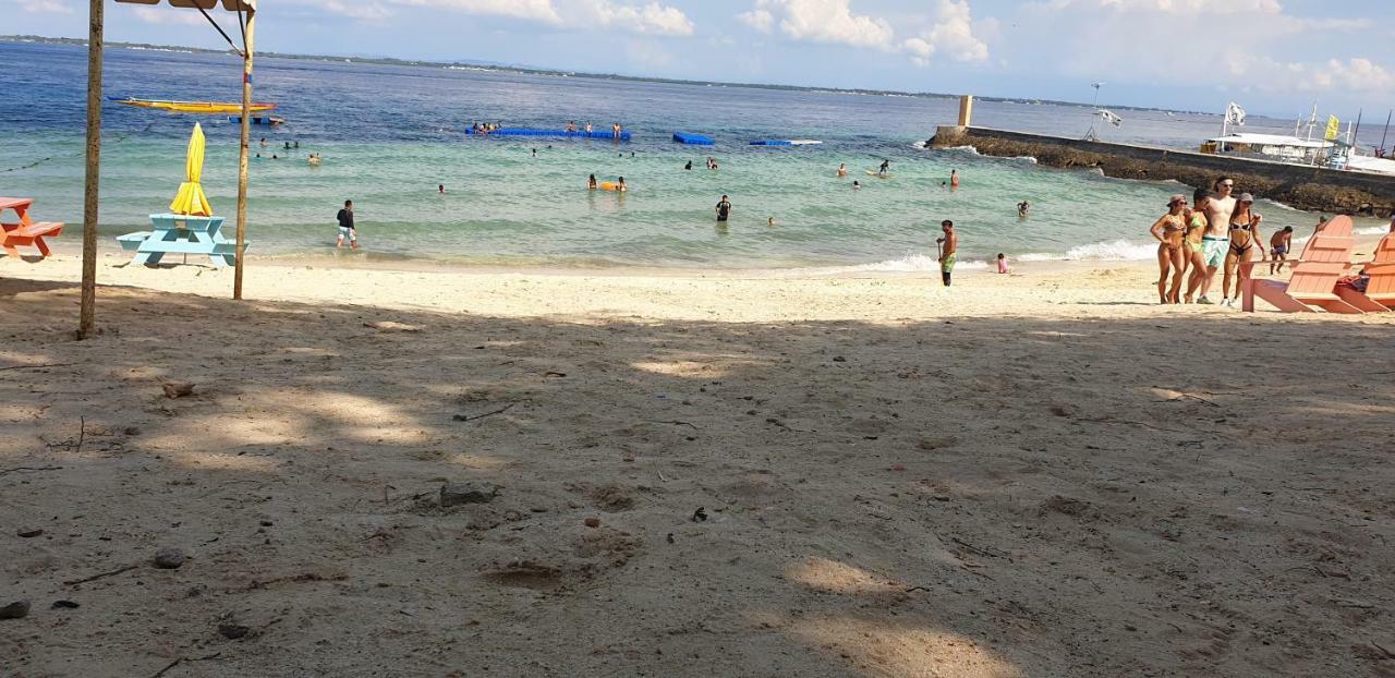 Mactan Newtown Condo With Garden And Ocean View 8Newtown Blvd Lapu-Lapu City Exterior photo