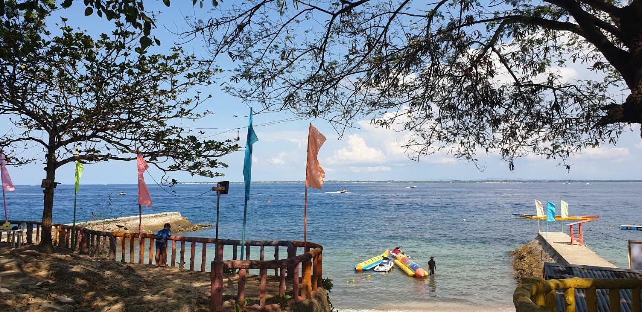 Mactan Newtown Condo With Garden And Ocean View 8Newtown Blvd Lapu-Lapu City Exterior photo