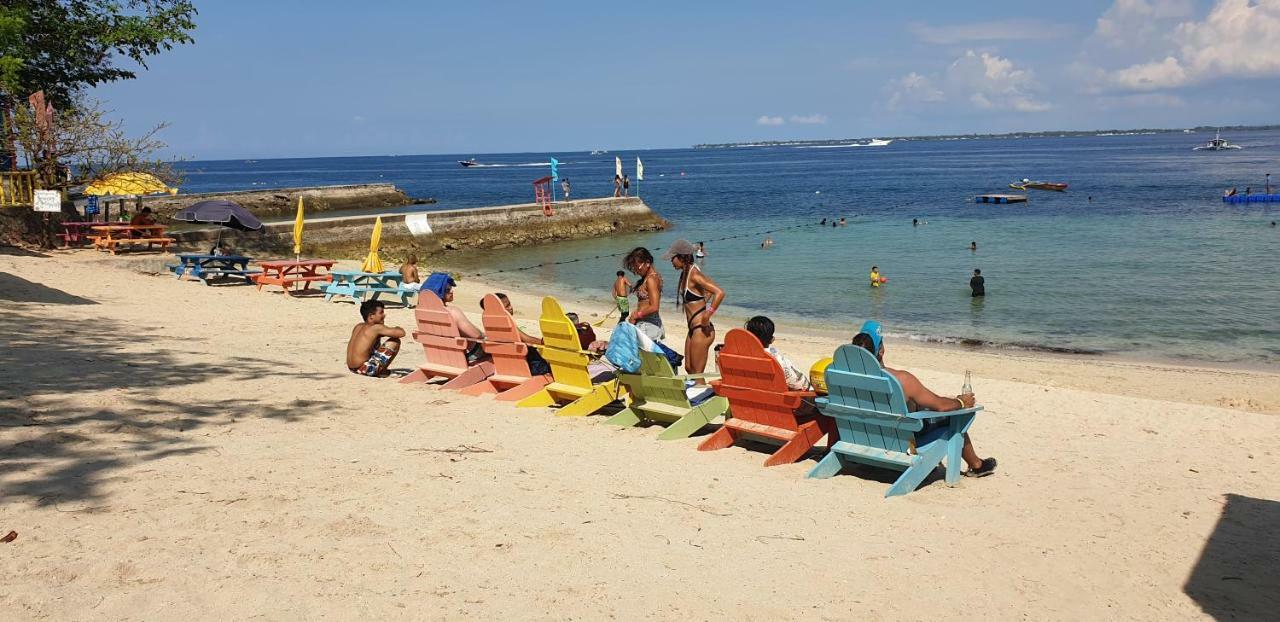 Mactan Newtown Condo With Garden And Ocean View 8Newtown Blvd Lapu-Lapu City Exterior photo